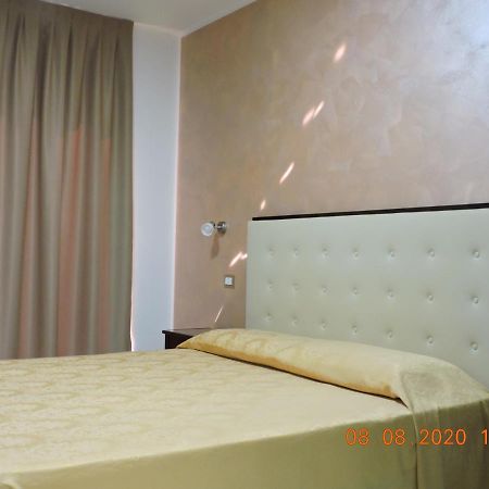 B&B Aquila Reale Portopalo Di Capo Passero Exteriör bild