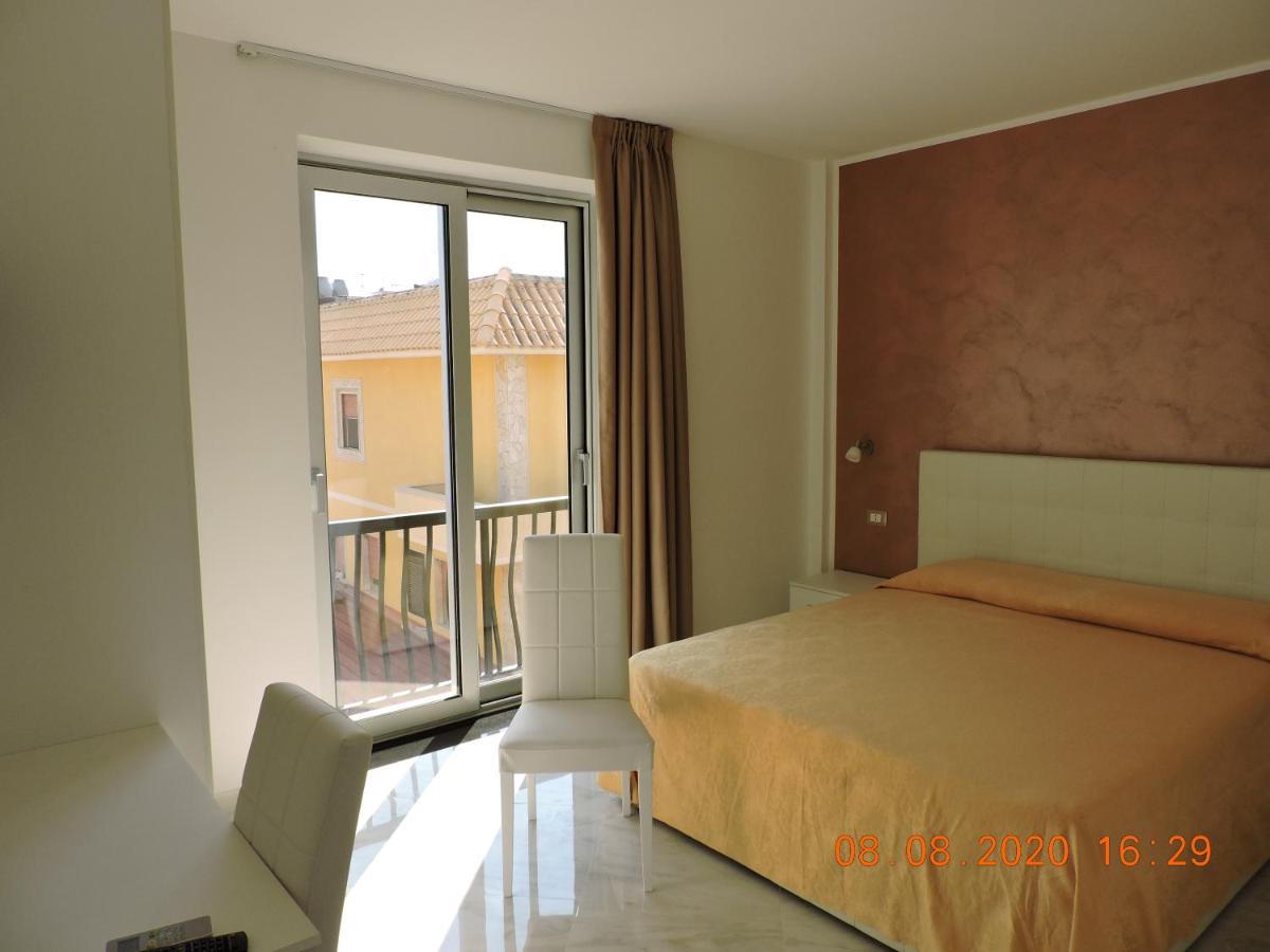 B&B Aquila Reale Portopalo Di Capo Passero Exteriör bild
