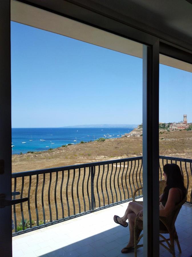 B&B Aquila Reale Portopalo Di Capo Passero Exteriör bild