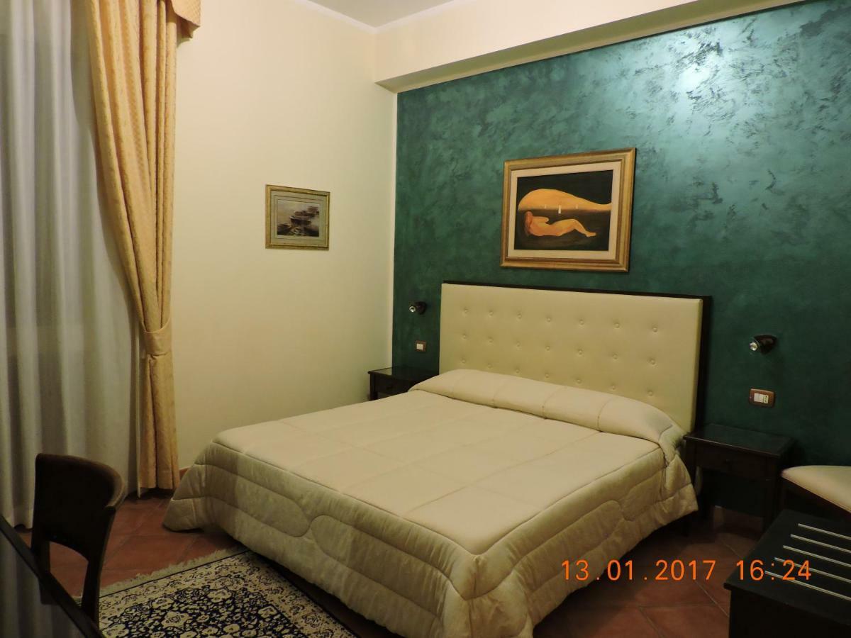 B&B Aquila Reale Portopalo Di Capo Passero Exteriör bild
