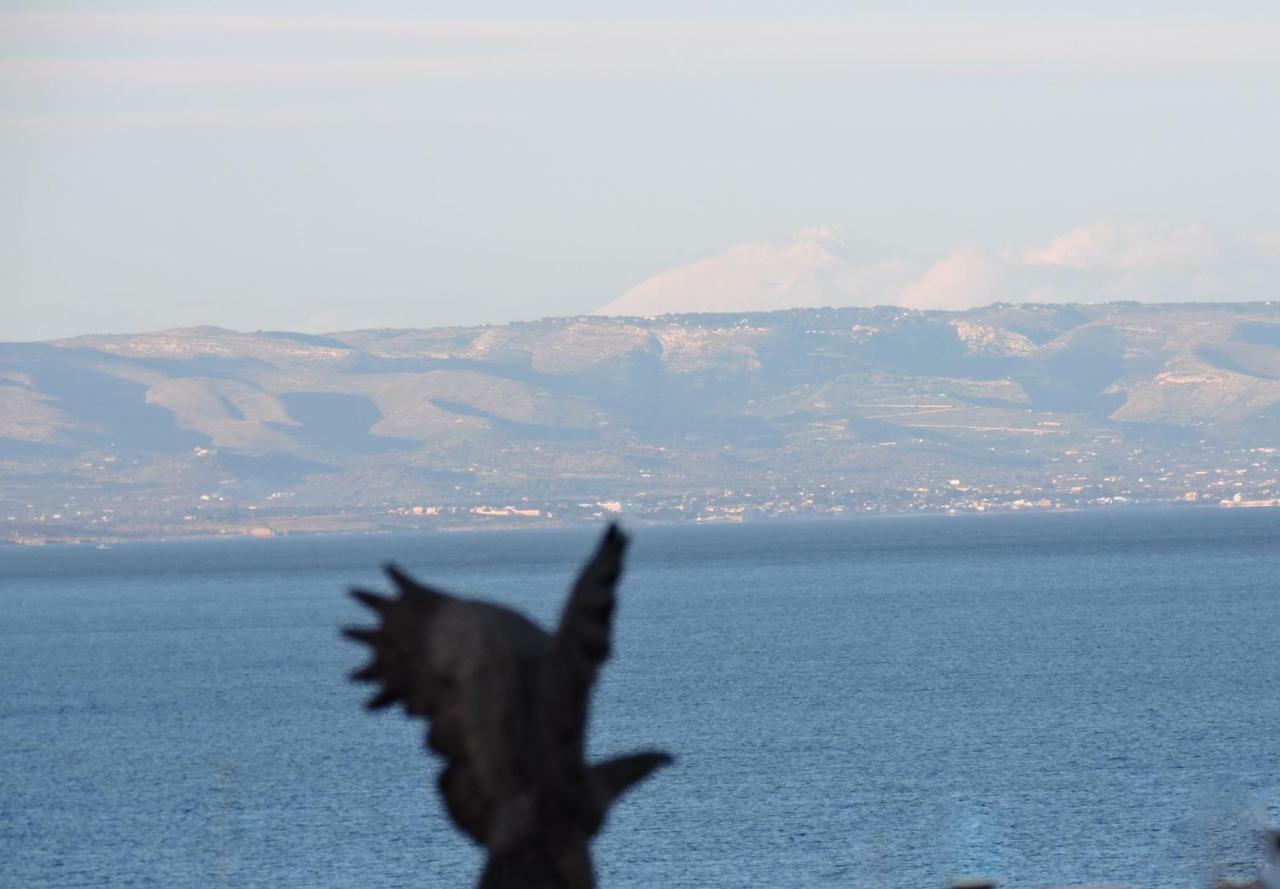 B&B Aquila Reale Portopalo Di Capo Passero Exteriör bild