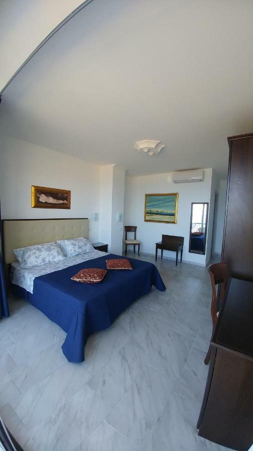 B&B Aquila Reale Portopalo Di Capo Passero Exteriör bild