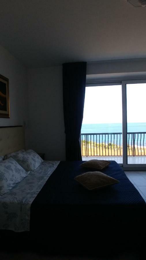 B&B Aquila Reale Portopalo Di Capo Passero Exteriör bild